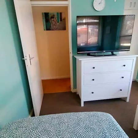 Location 2 Bed2 Bath W/lift In Town! * Gibraltar